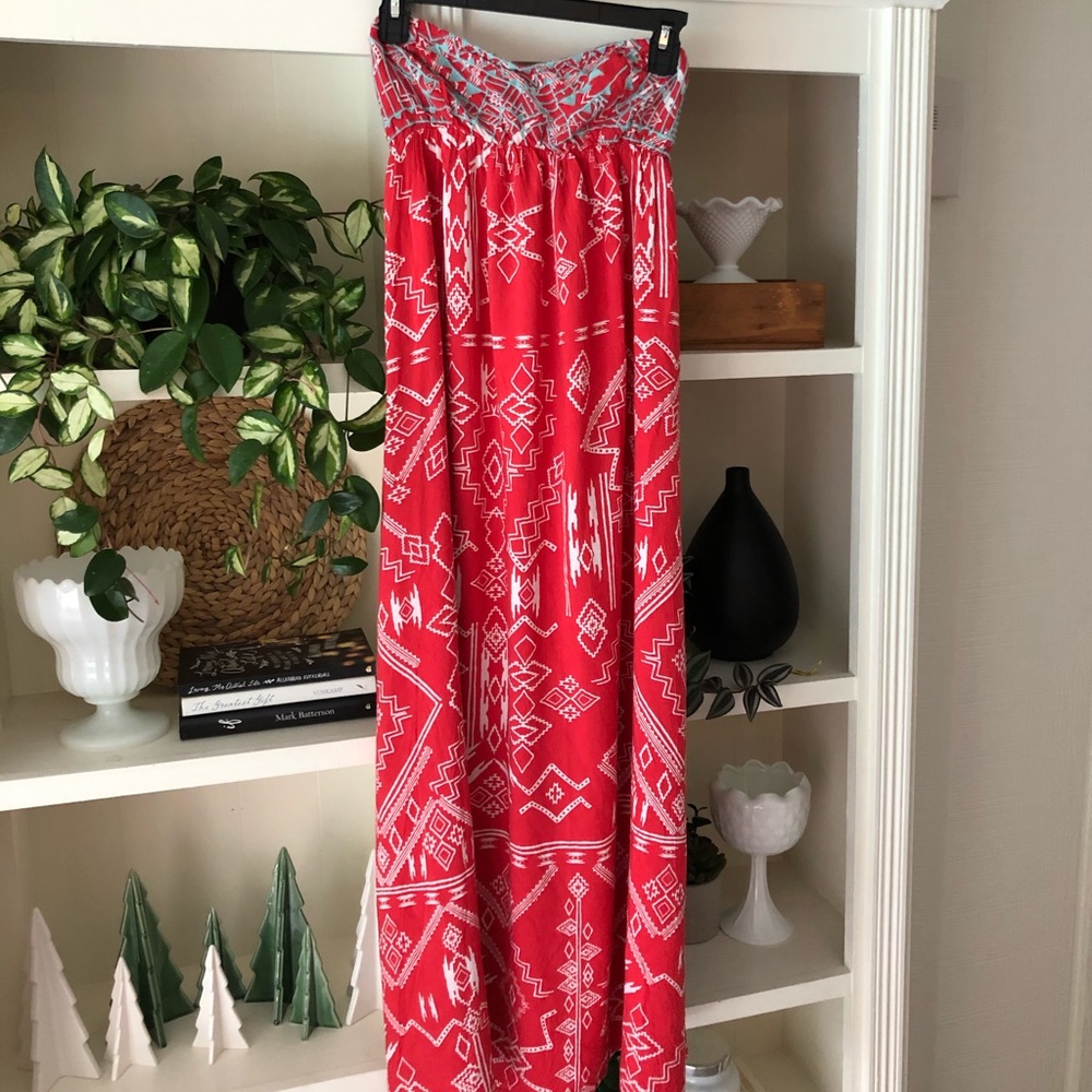Billabong maxi dress. Size Small.